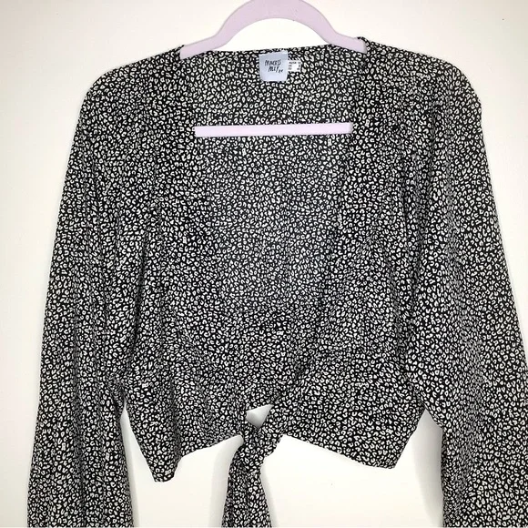 < Princess Polly Leopard Print Tie Front Top > - Picture 3 of 6
